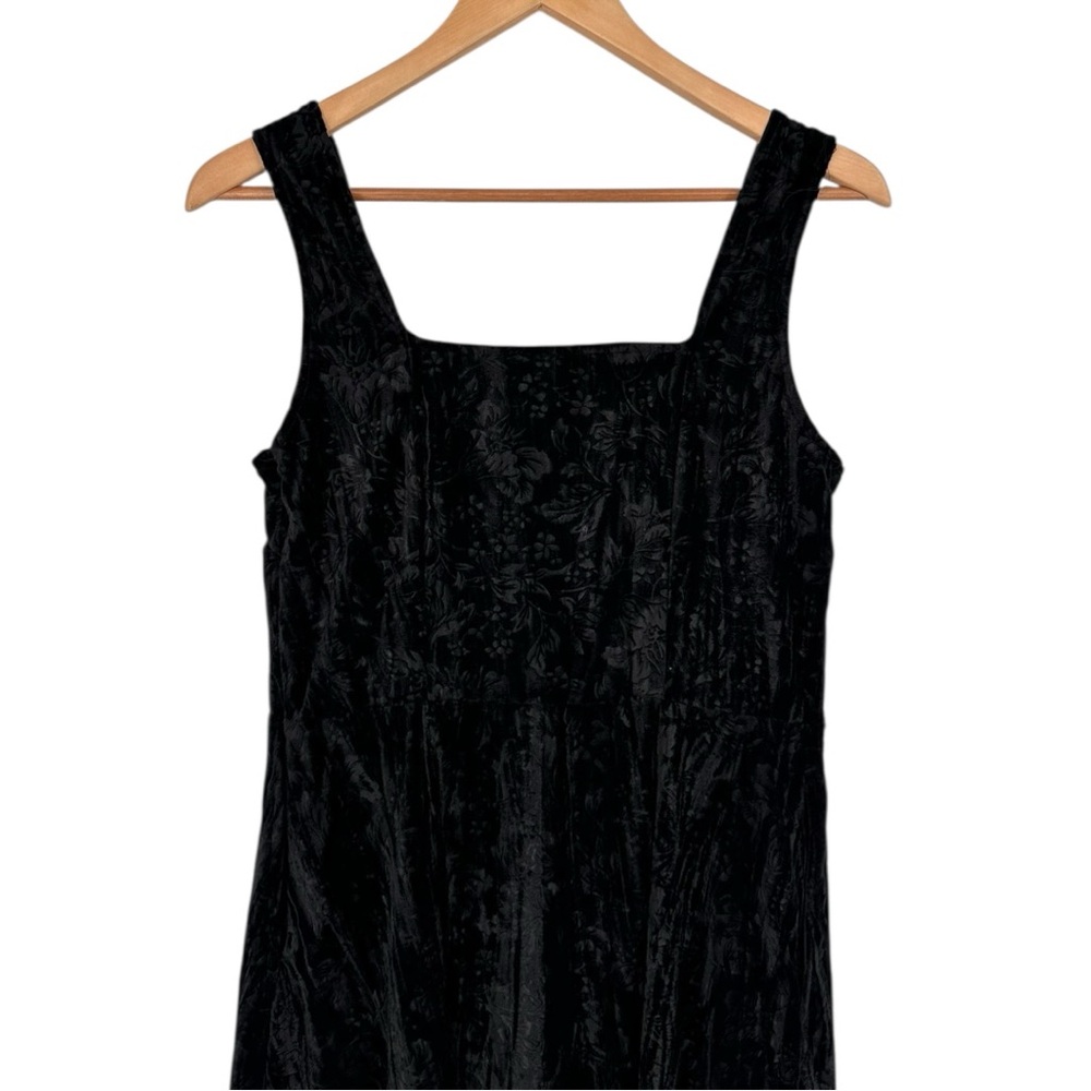 Disturbia Maggie Tie Front Apron Midi Dress in Black size 6 Floral Velour NWT - Picture 8 of 13